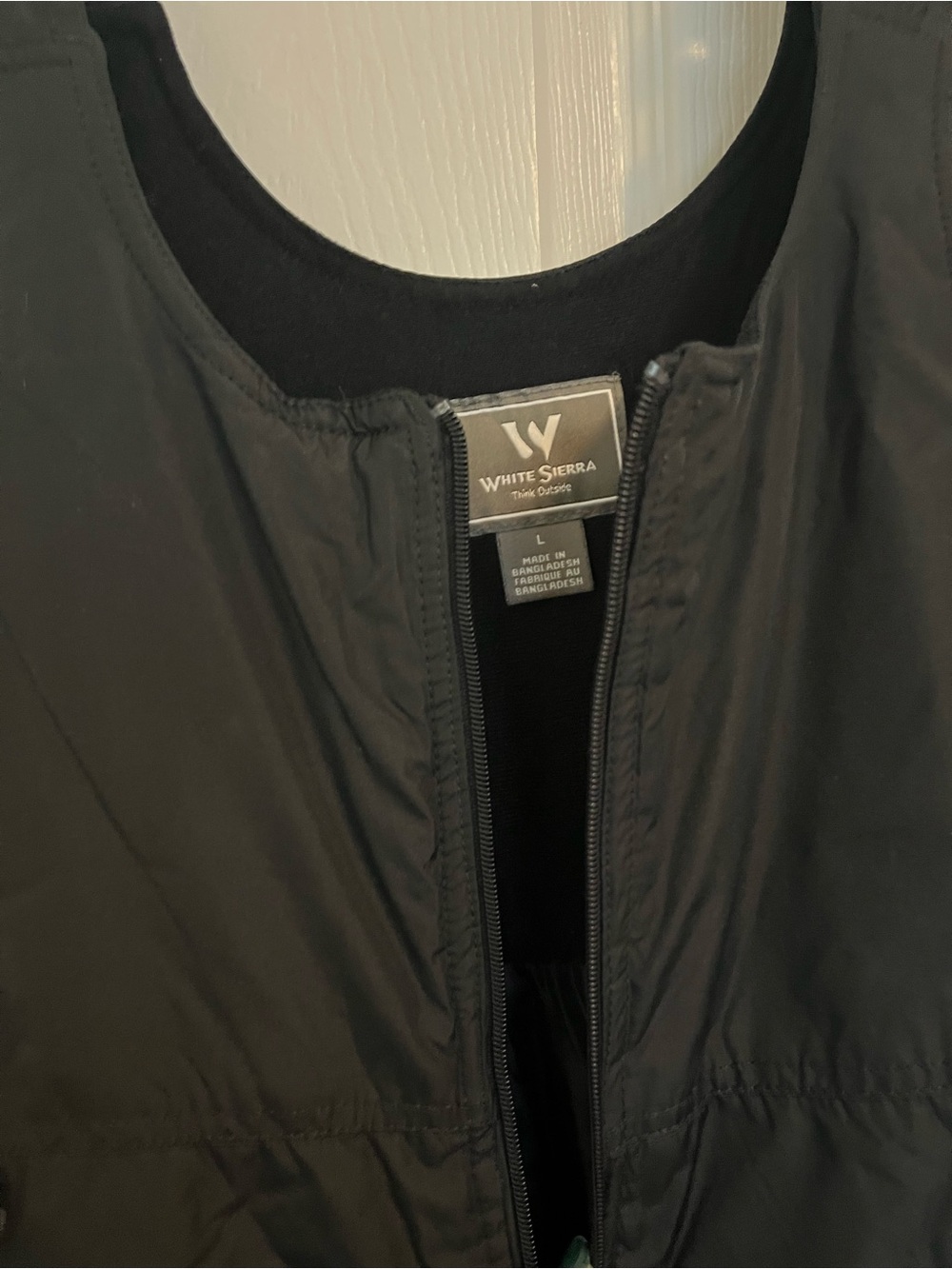White Sierra Black Insulated Zip-Front Vest - Picture 2 of 3